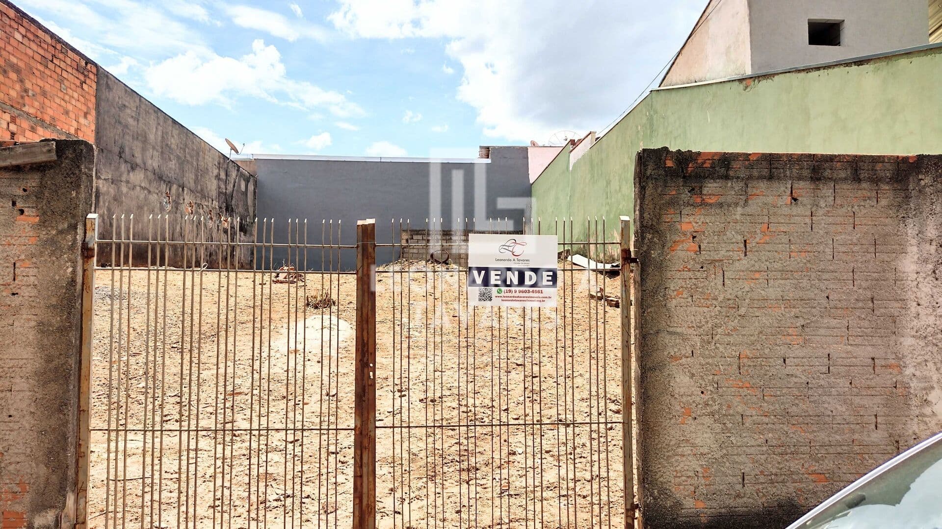 Terreno murado (318 m²) à venda — Parque Real, Mogi Mirim/SP