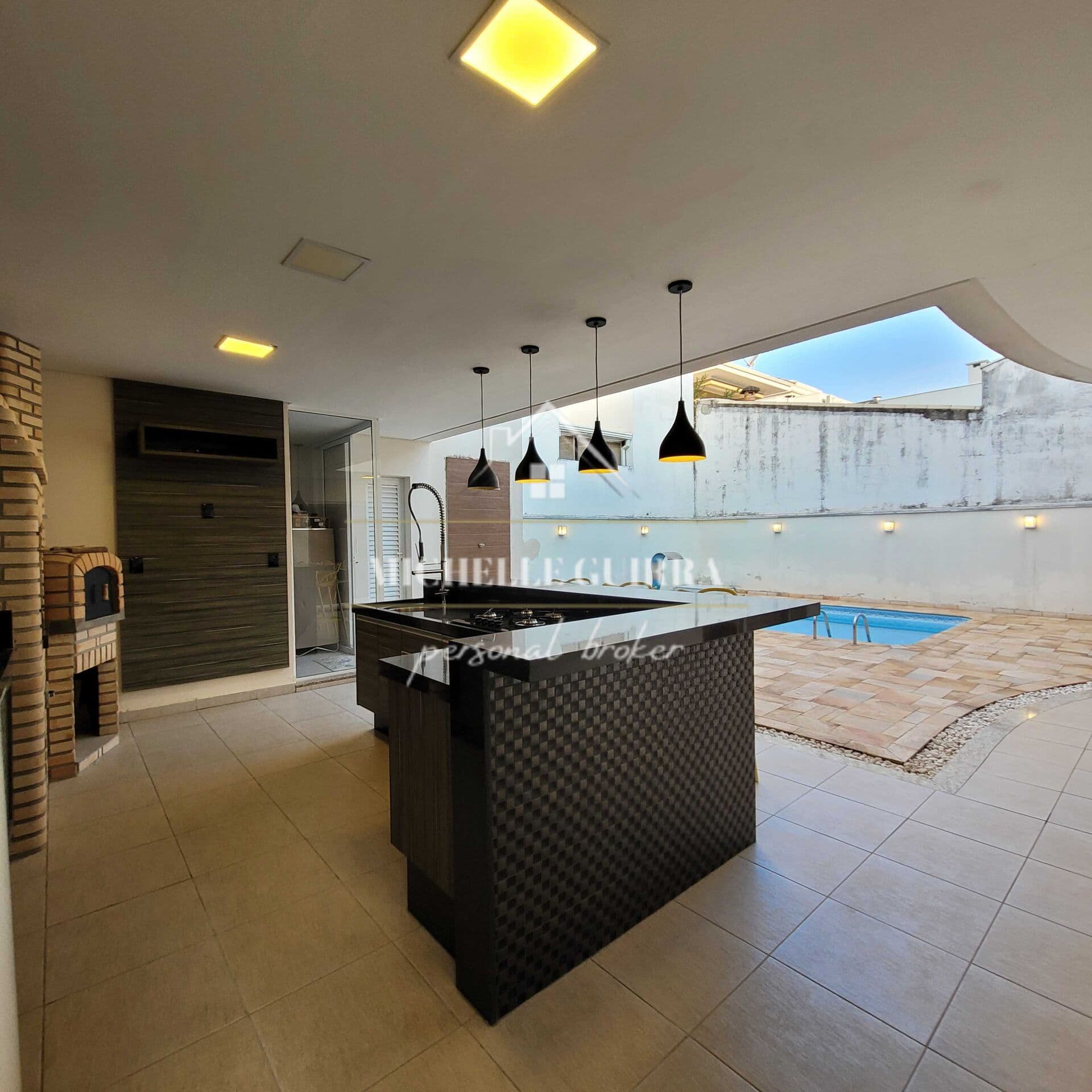 Exuberante sobrado no Condomínio Residencial Lago da Boa Vista