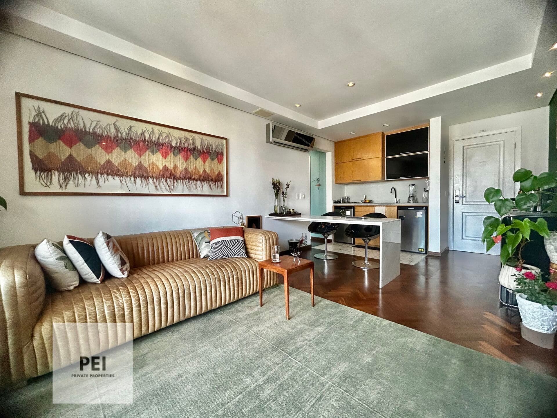 INVESTIMENTO | VENDO Apartamento Bacana Semi Mobiliado de 58m2 a uma quadra do metro Oscar Freire