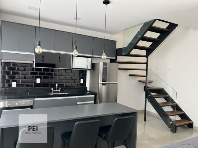 {ALUGO} Apartamento Cobertura Duplex Mobiliado com Serviços de Arrumação diária no FL Residence ao Lado da Faria Lima