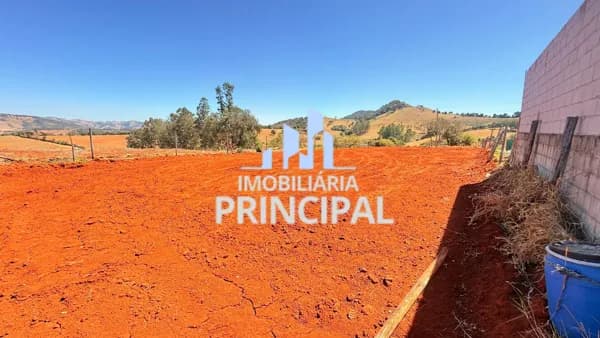 Lote/Terreno em Pouso Alegre - São João