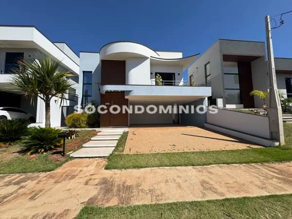 Casa à venda no Condomínio Villa Bela Vista. Condomínio fechado no bairro Santa Rosa, na cidade de Piracicaba/SP