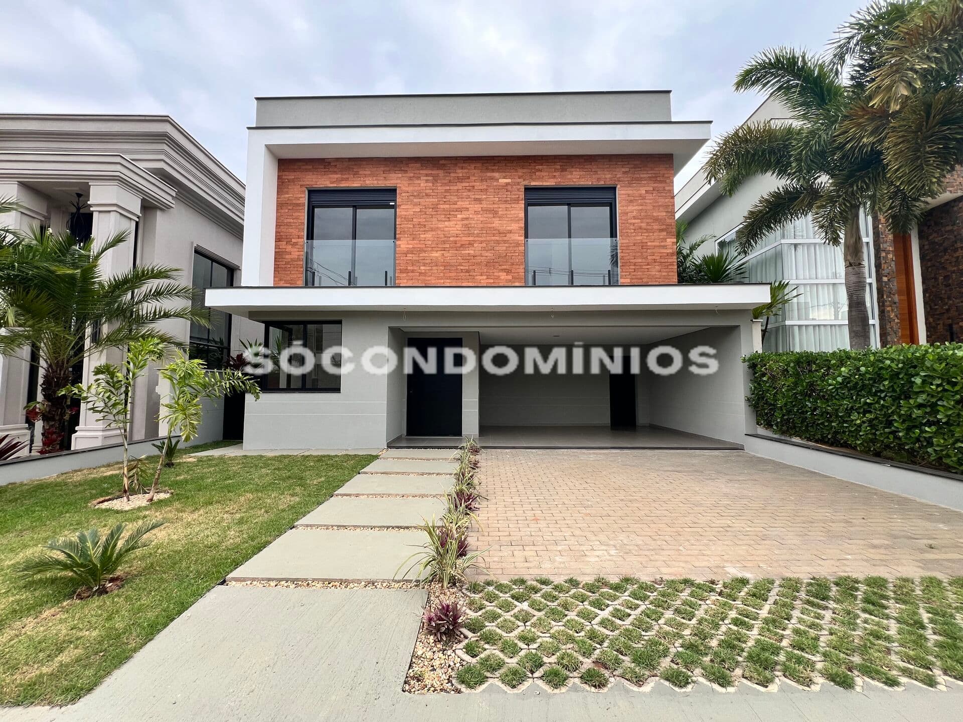 Sobrado com 4 suites à venda no Villa Daquila. Condomínio fechado em Piracicaba SP