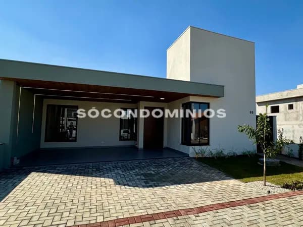 Casa à venda no Condomínio Quinta do Engenho. Condomínio fechado na cidade de Rio das Pedras/SP