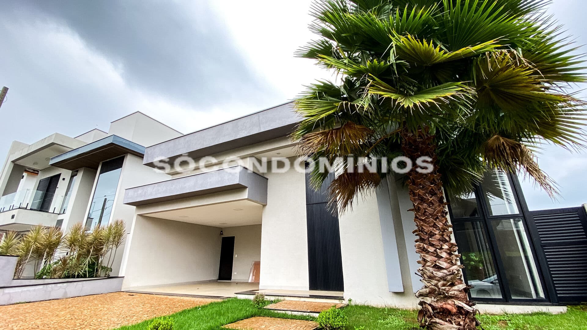 Casa térrea a venda com 3 suítes no Villa Bela Vista. Condomínio fechado em Piracicaba SP