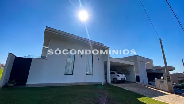 Casa térrea com 3 quartos à venda no San Marino. Condomínio fechado em Rio das Pedras SP