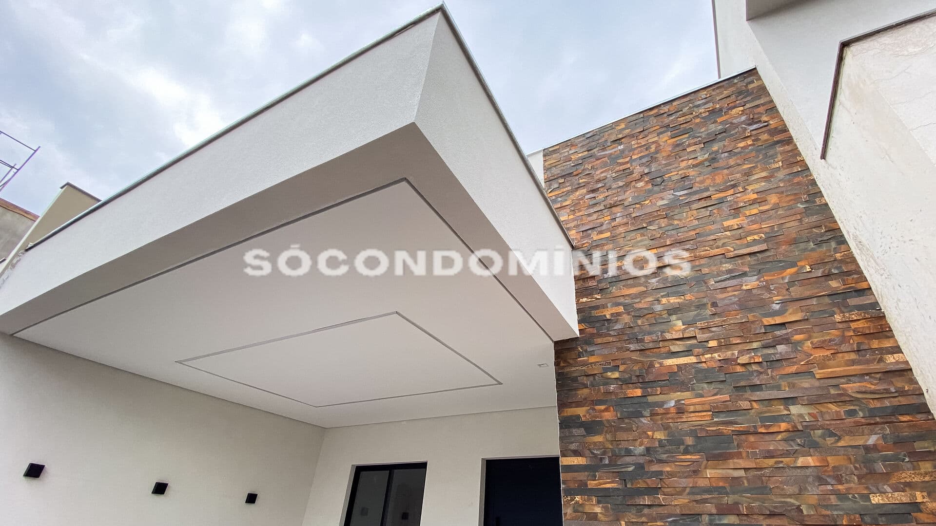Casa térrea com 3 quartos sendo 1 suite no Tomazella, Condomínio fechado em Piracicaba SP