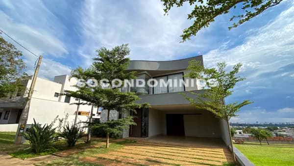 Casa Sobrado para alugar com 4 suítes no Villa D'aquila. Condomínio Fechado em Piracicaba SP.