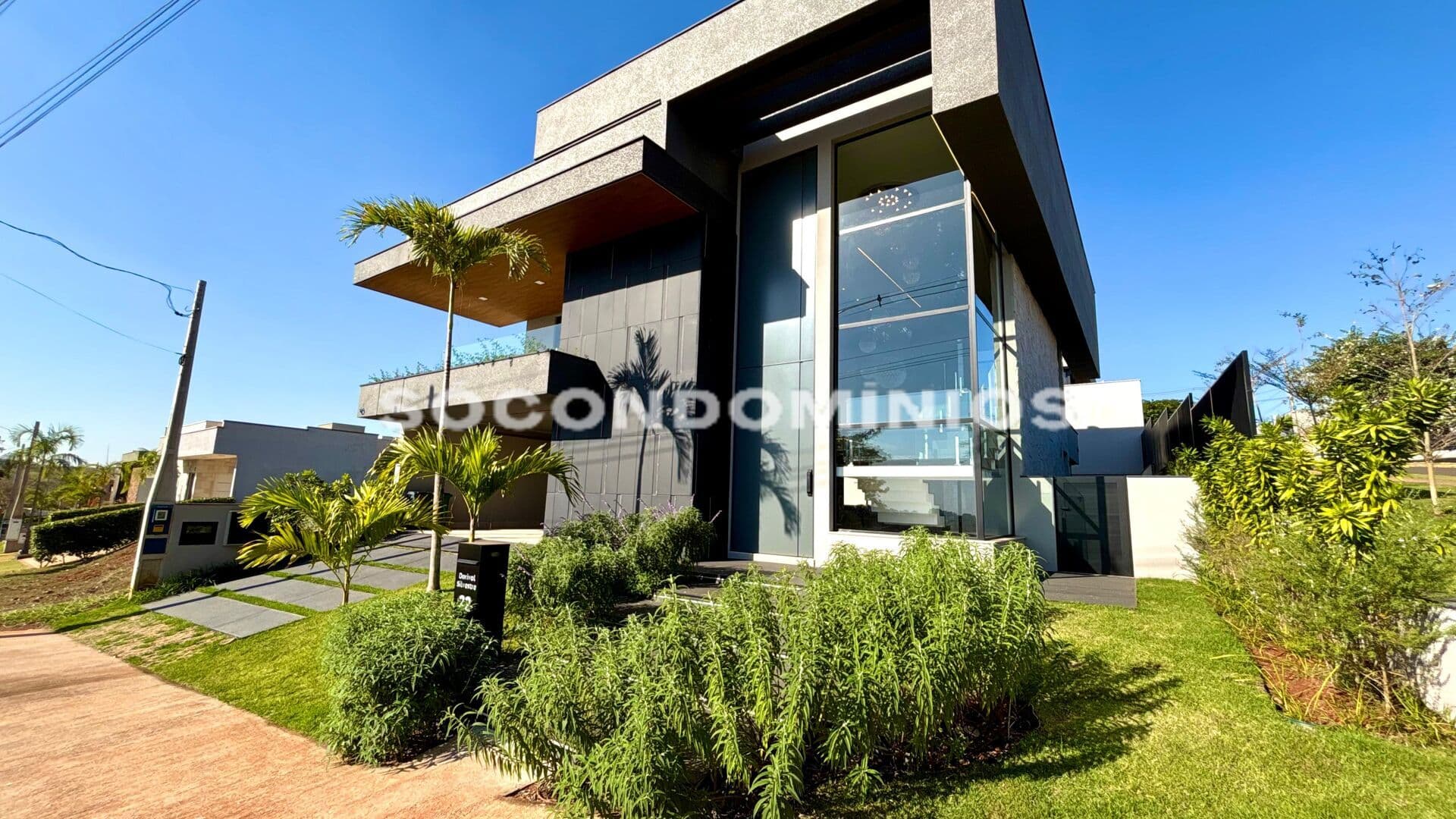 Casa à Venda no Villa Bela Vista. Condomínio Fechado em Piracicaba SP