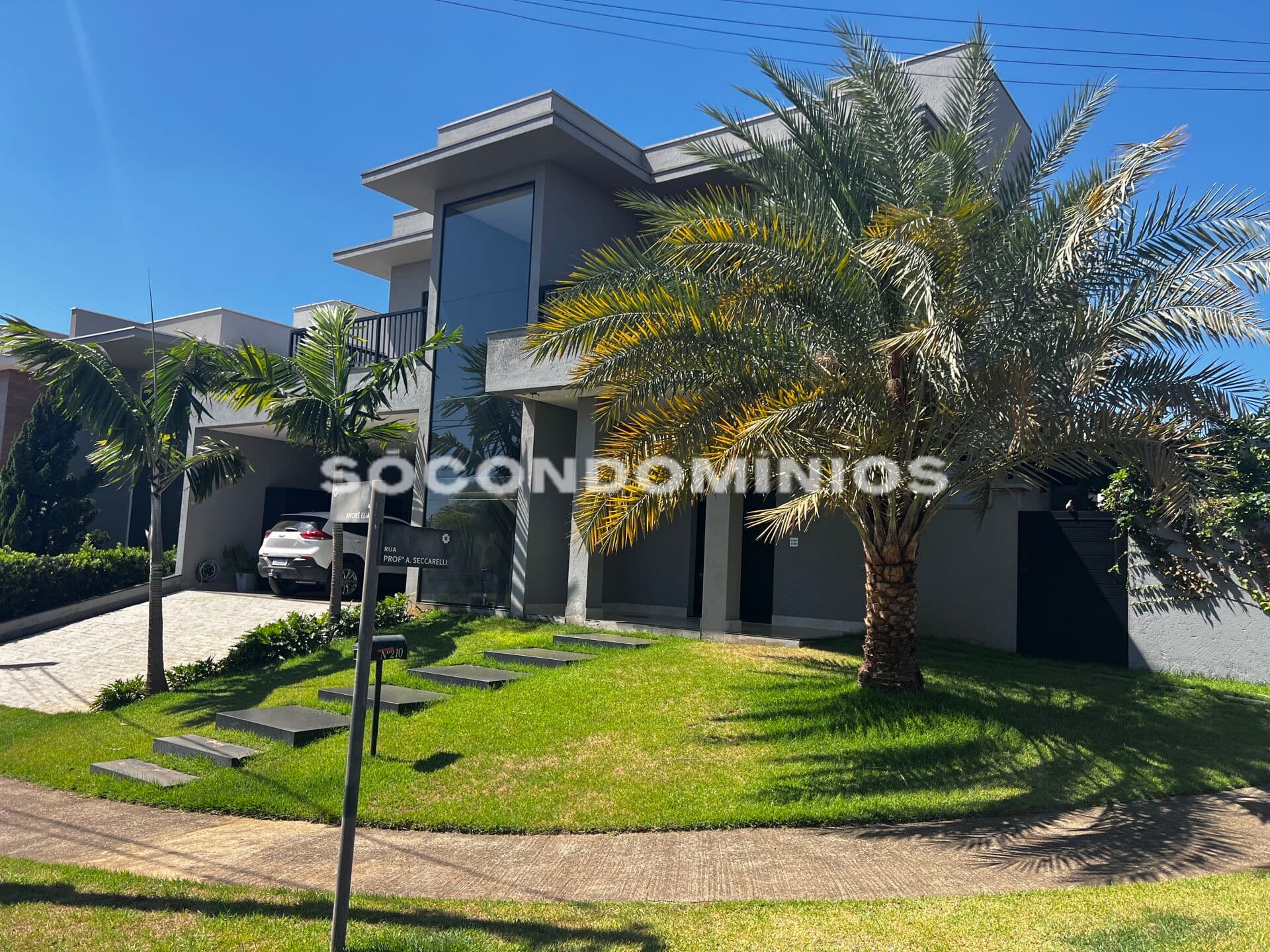 Casa à venda no Condomínio Villa Bela Vista. Condomínio fechado no bairro Santa Rosa