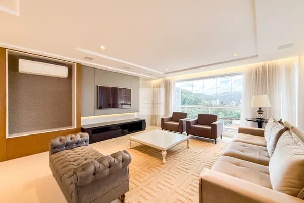 Apartamento finamente mobiliado na Ponta Aguda em Blumenau-SC .