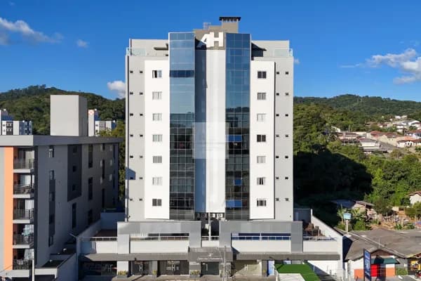 Apartamento mobiliado no Solar das Castanheiras em Blumenau-SC