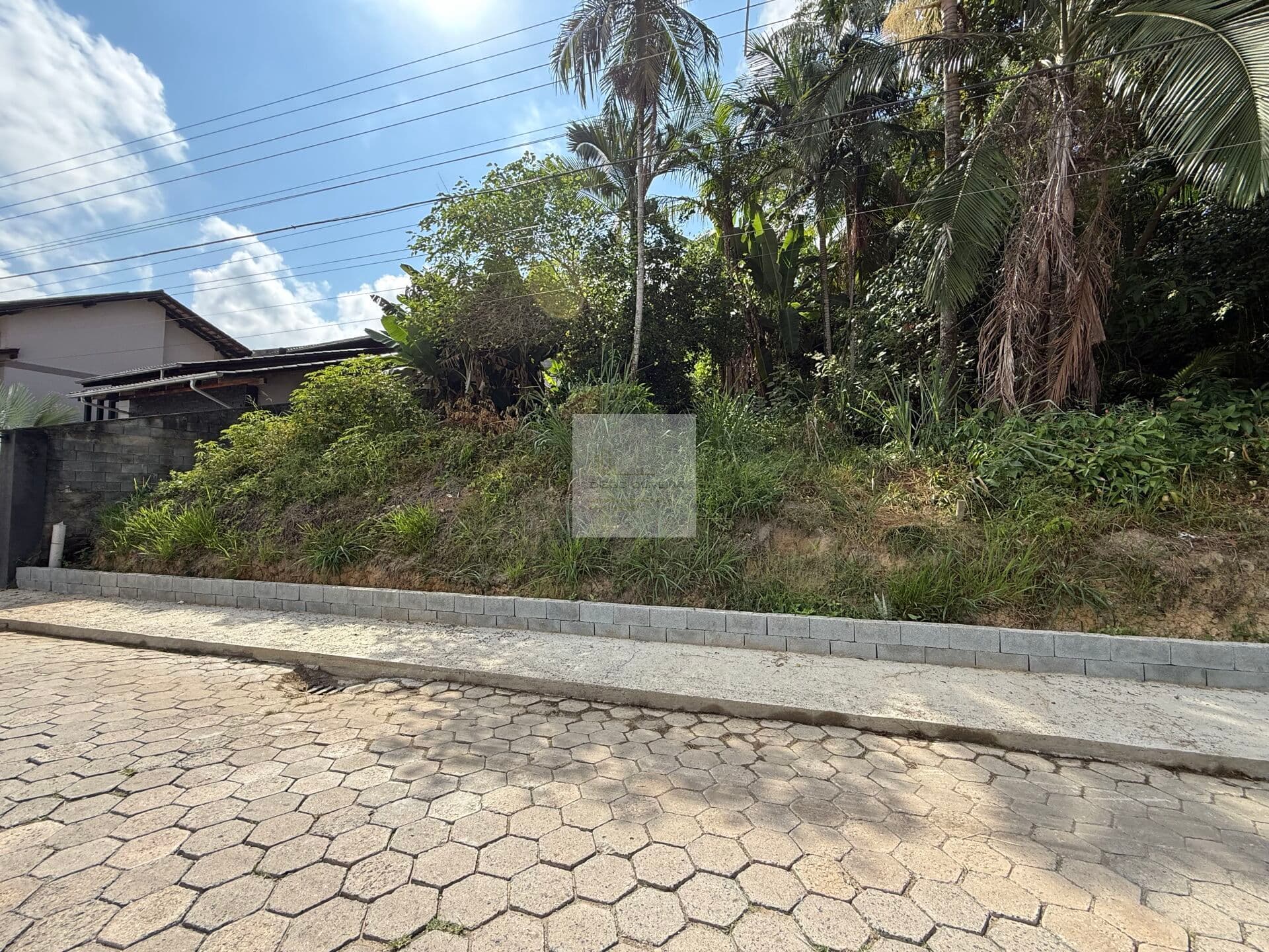 Lindo Terreno em loteamento Residencial no Bairro Tribess em Blumenau-SC