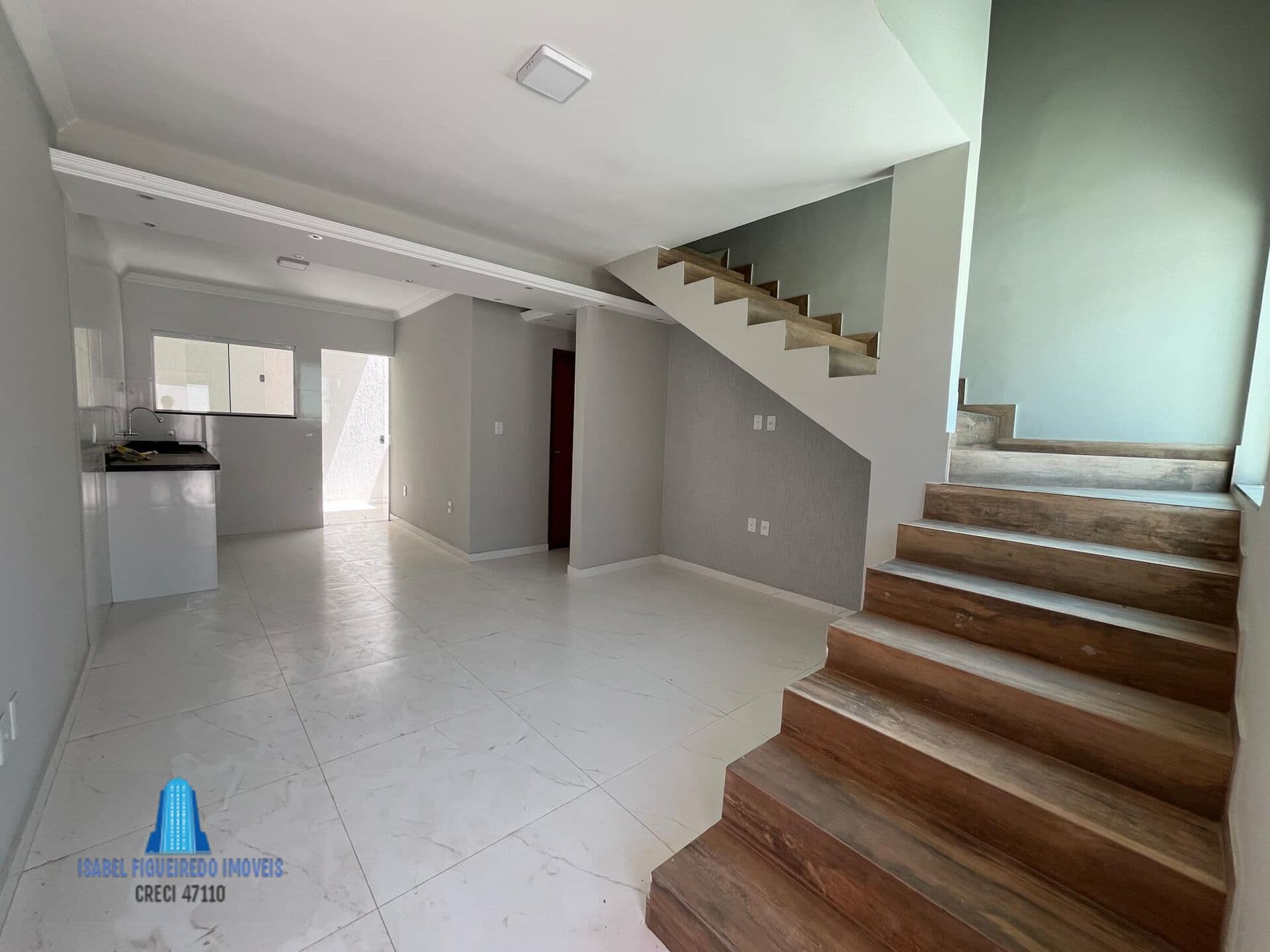 Casa Duplex Nova disponível para Venda em Araruama no Bairro Praça da Bandeira