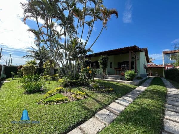 Casa Padrão à Venda no bairro Pontinha