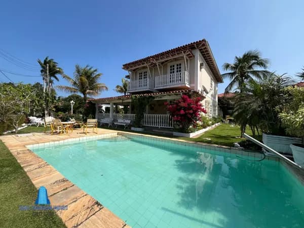 Casa à Venda dentro de Condomínio em Araruama/RJ