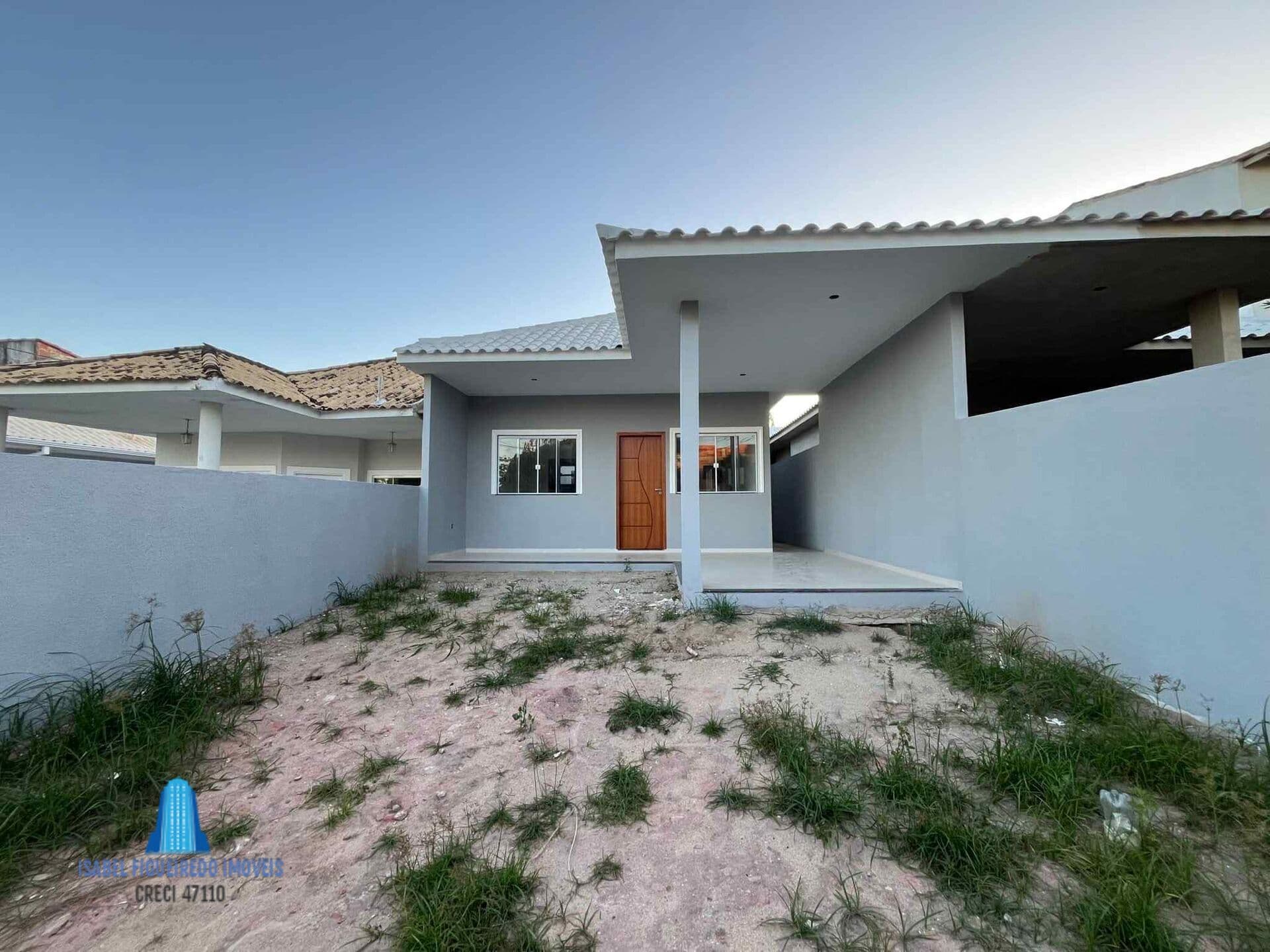 Casa Linear com 3 Quartos no Parque Hotel – Ótima Localização!