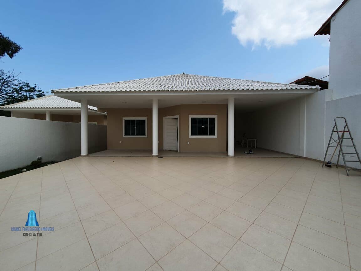 Casa Alto Padrão para Venda em Pontinha Araruama-RJ