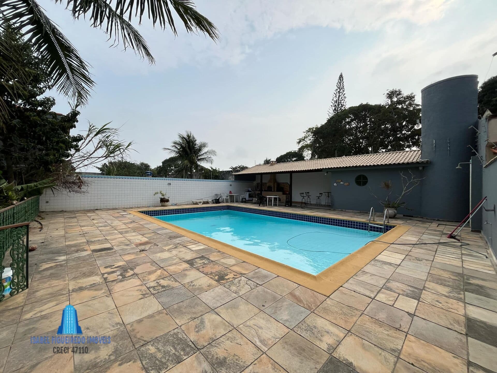 Casa Linear à Venda em Araruama/RJ no Bairro Bananeiras