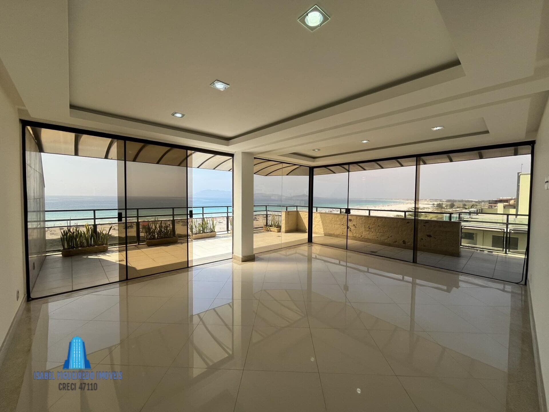 Apartamento Cobertura Triplex em Algodoal, Cabo Frio/RJ