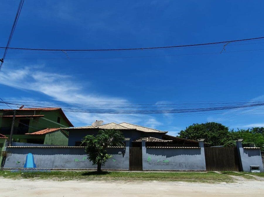 Casa Linear para Venda em Rio do Limão Araruama-RJ