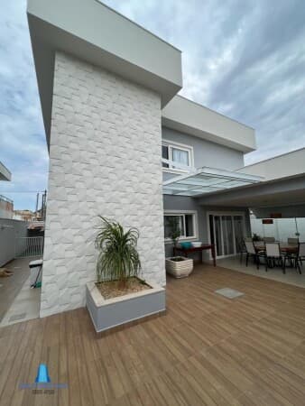 Casa Alto Padrão em Extensão do Bosque, Rio das Ostras/RJ