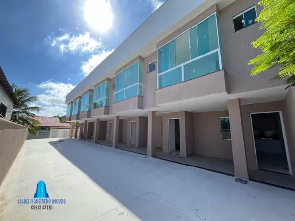 Casa Duplex Nova dentro de Condomínio