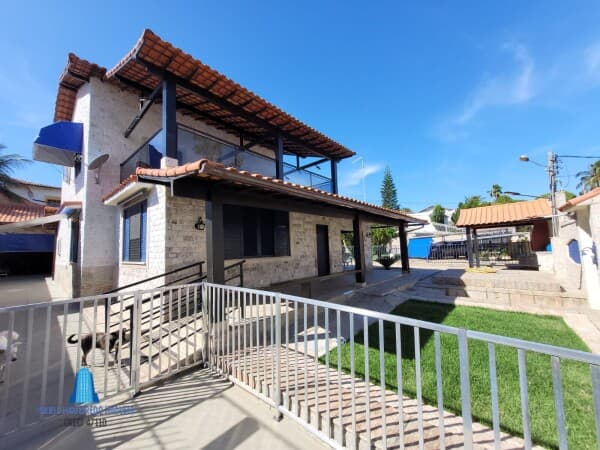 Sobrado em Araruama - Pontinha