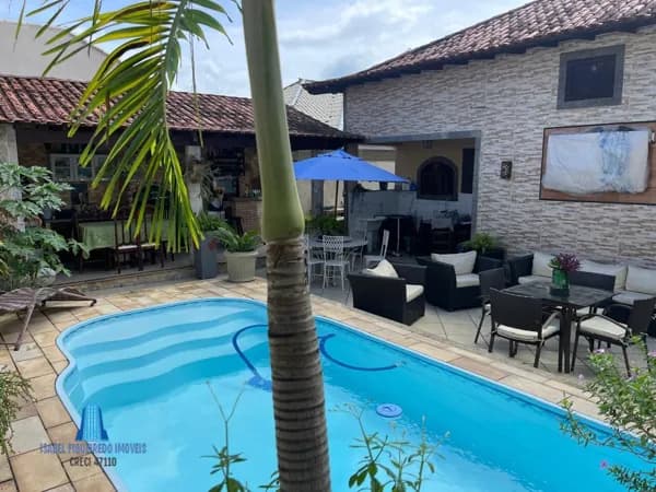 Casa à Venda em Araruama no Bairro Vila Capri
