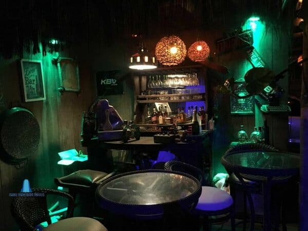 Casa Padrão para Venda em Centro Araruama-RJ