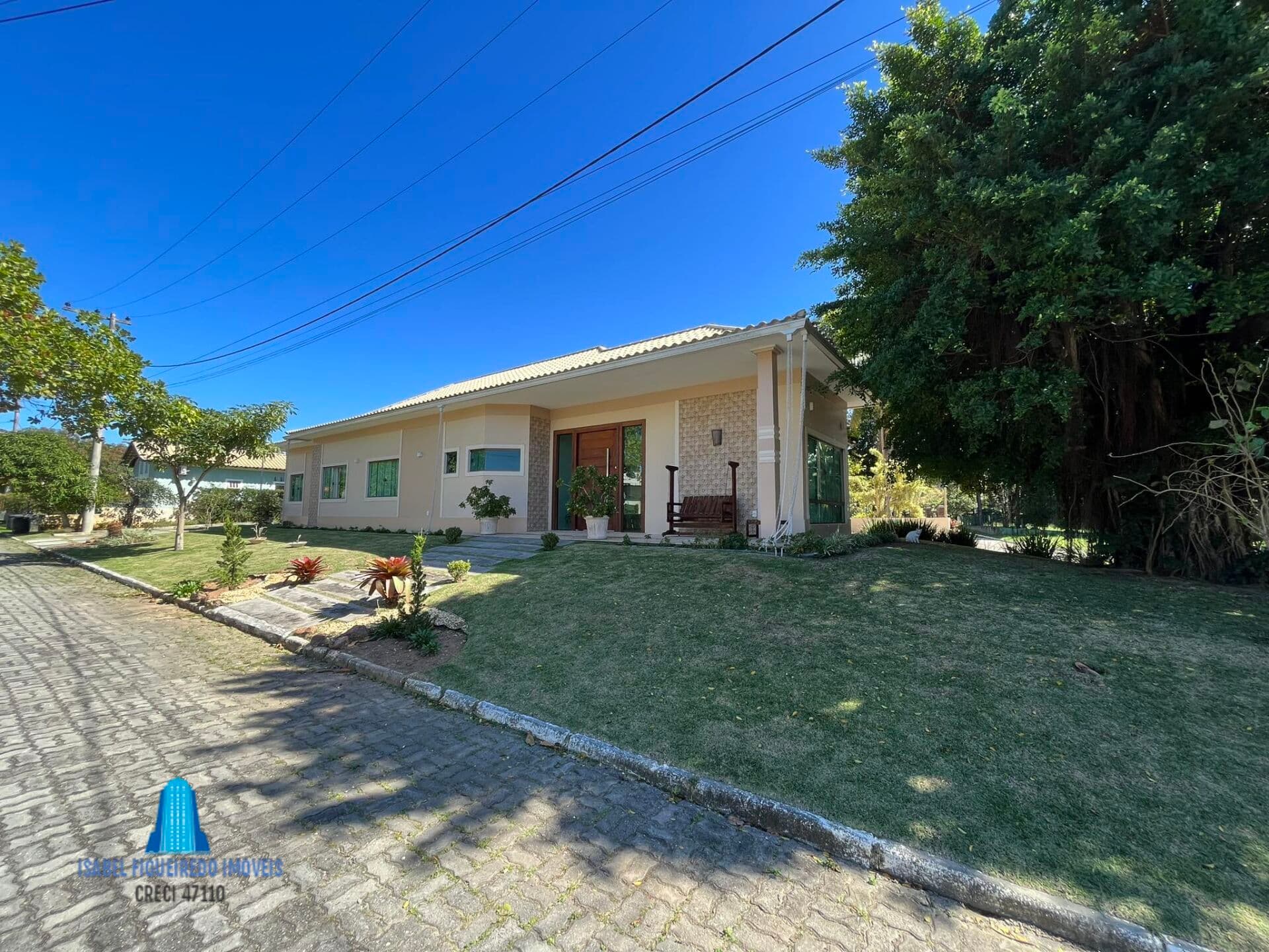 Casa à Venda em Condomínio de Alto Padrão