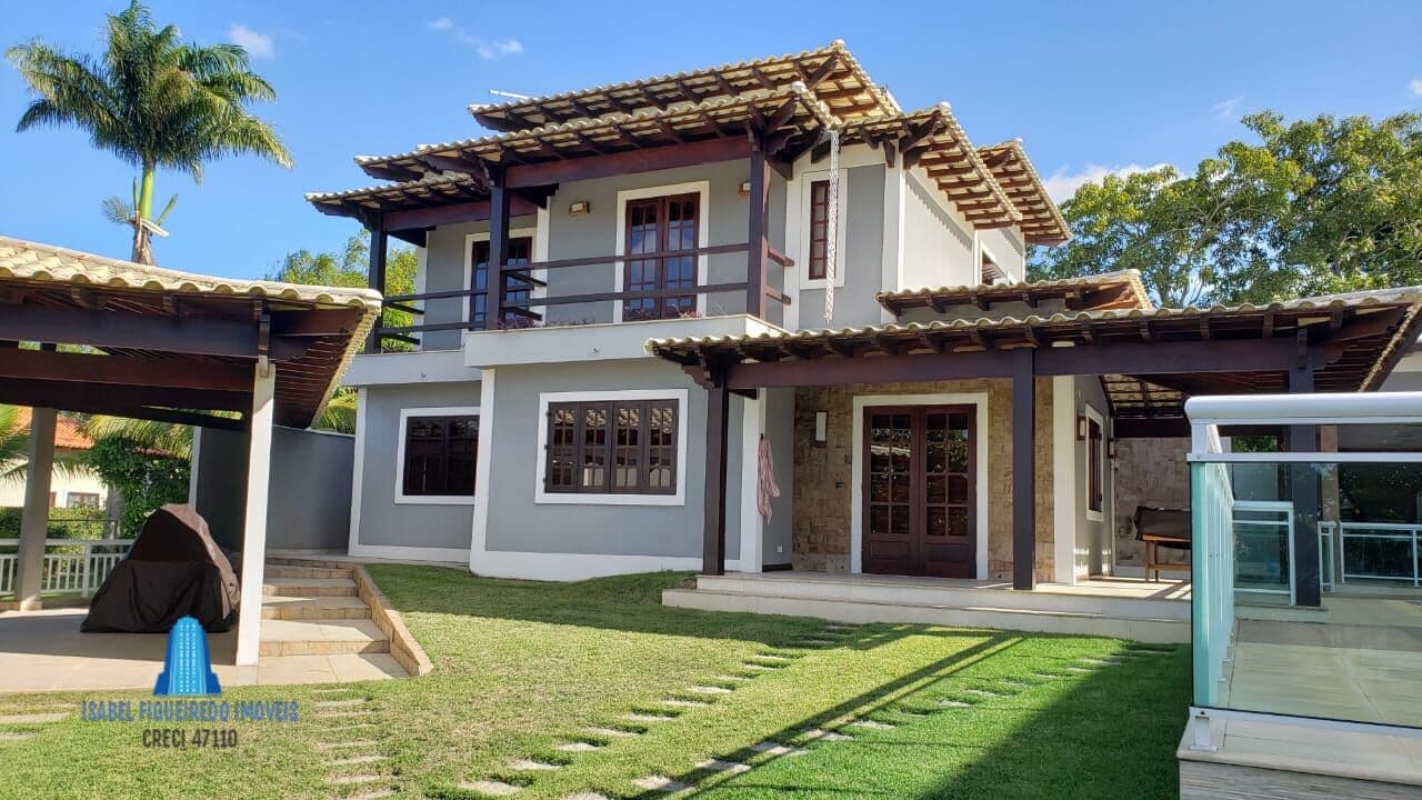 Casa à Venda em Araruama/RJ dentro de Condomínio de Alto Padrão