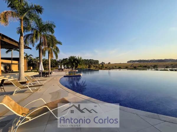 Lote à venda no Haras Patente | 1.016,90 m² com declive e frente ampla