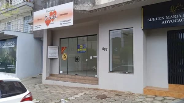 EXCELENTE SALA COMERCIAL NO CENTRO DE XAXIM