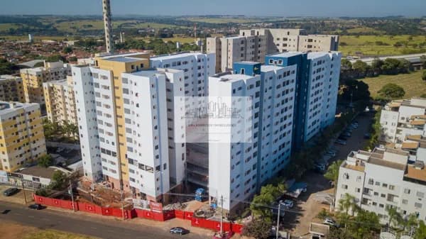 Apartamento 2 dormitórios no bairro Jardim Vivendas