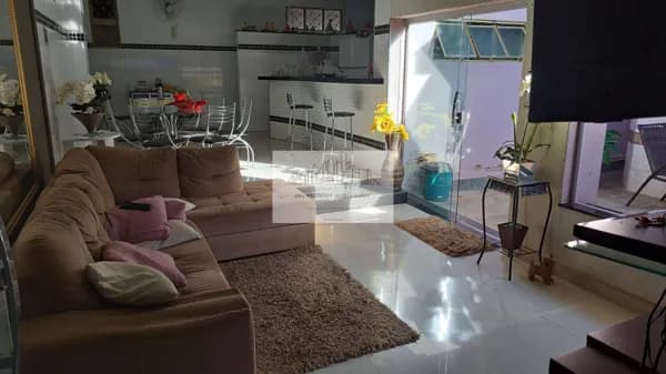 Casa 4 dormitórios a venda em Ibirá