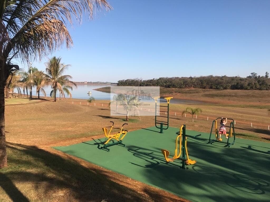 Rancho no Condomínio Damha Santa Mônica