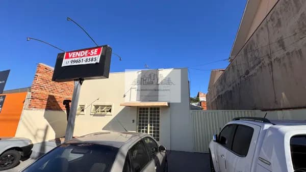 Salão comercial na avenida principal de Bady Bassitt!