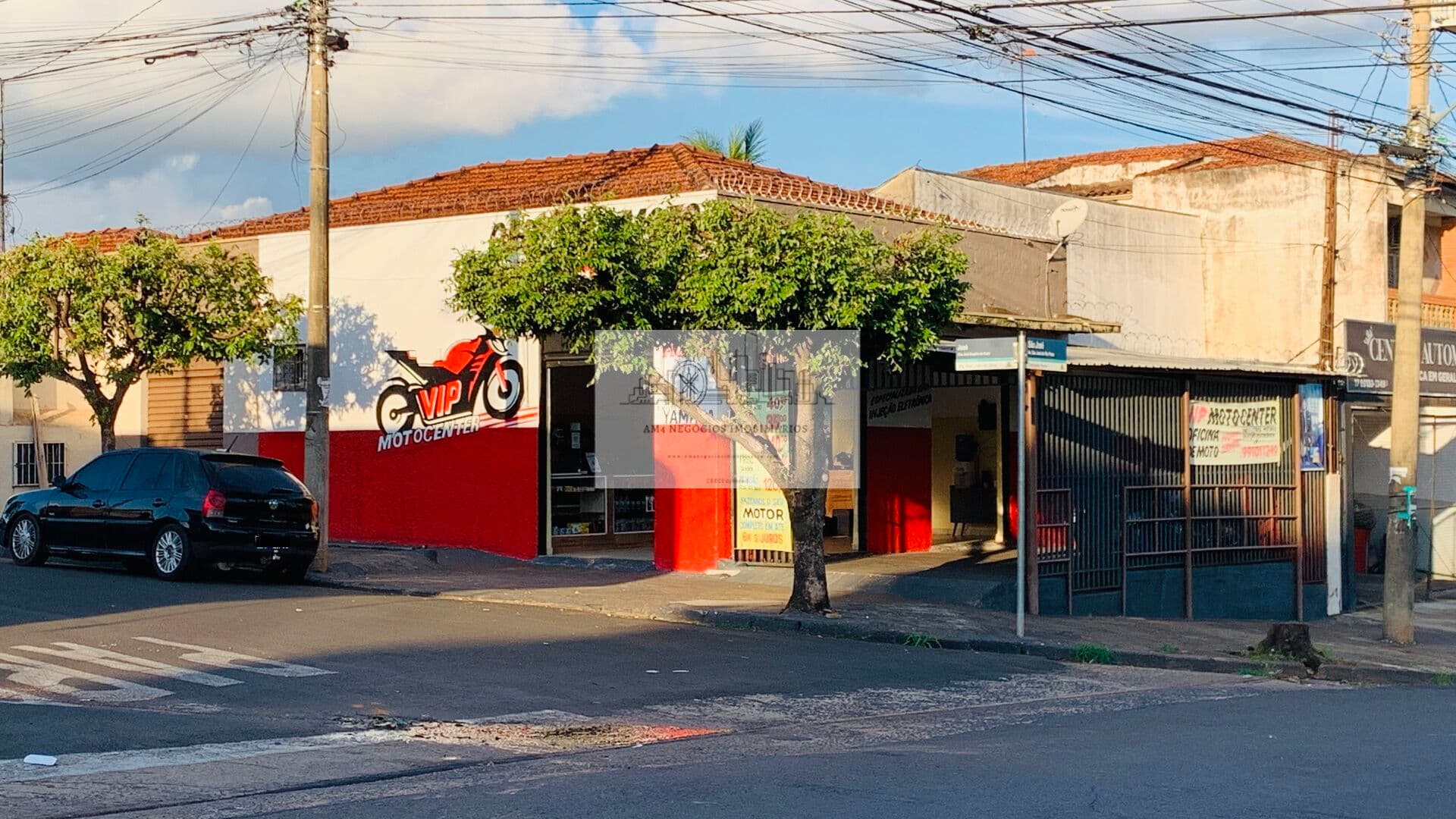 Salão comercial + casa à venda no bairro Eldorado