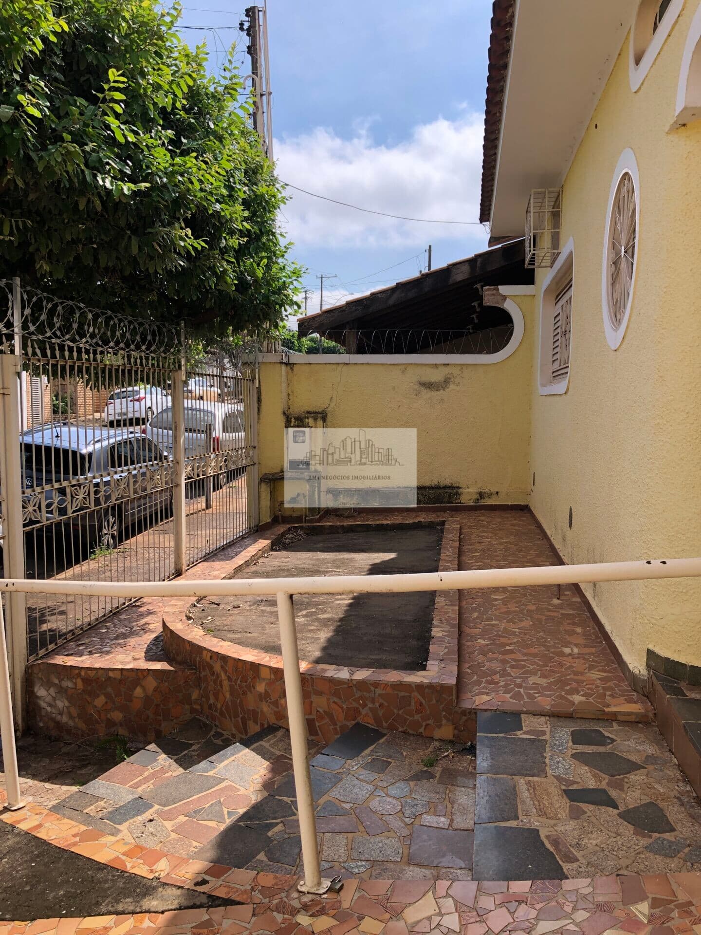 Casa 3 dormitórios no bairro Vila Maceno