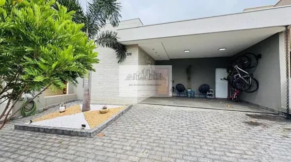 Casa e dormitórios no Condomínio Ideal Life
