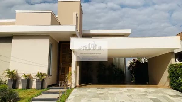 Casa Alto Padrão no Condomínio Damha V