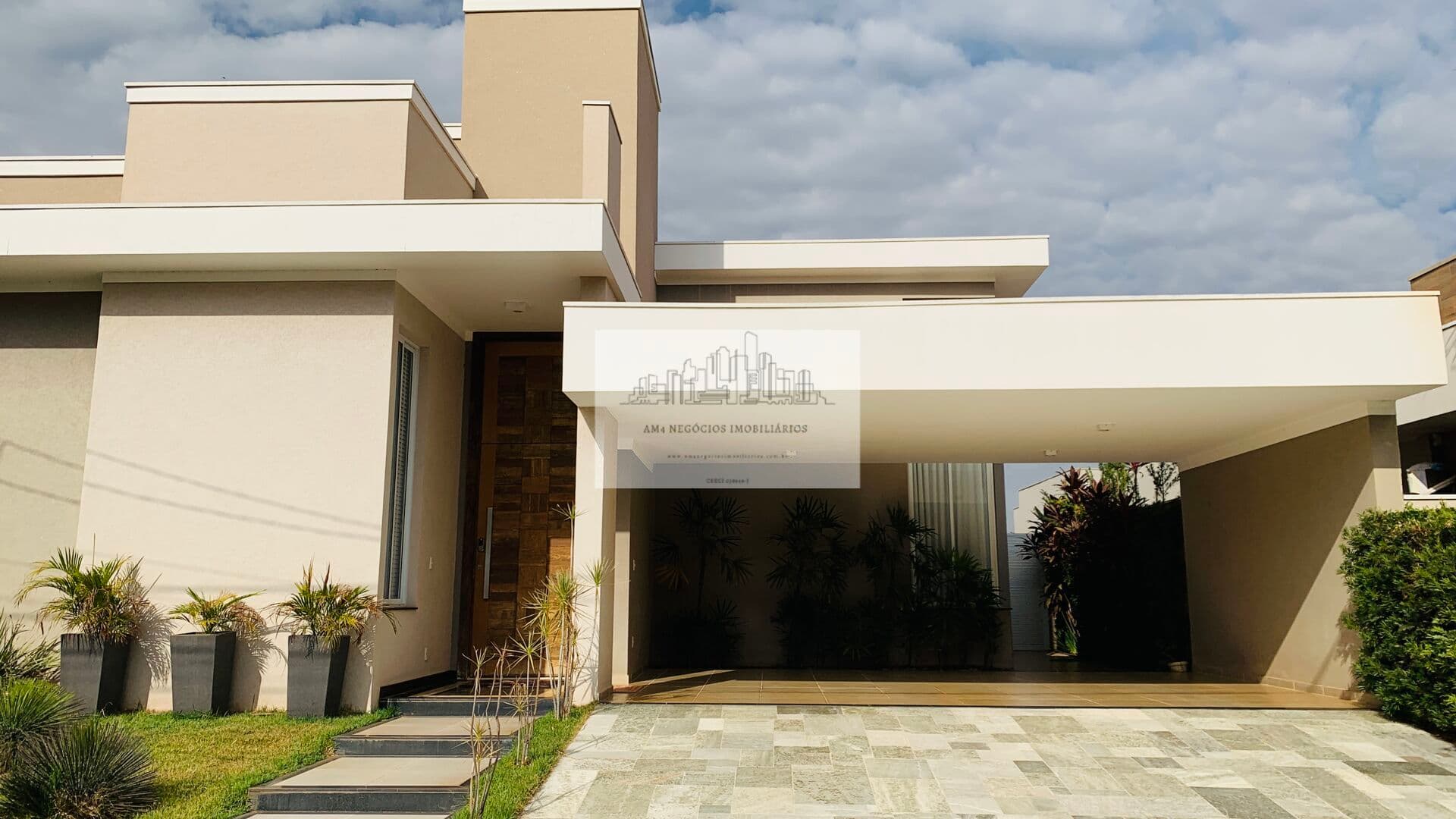 Casa Alto Padrão no Condomínio Damha V