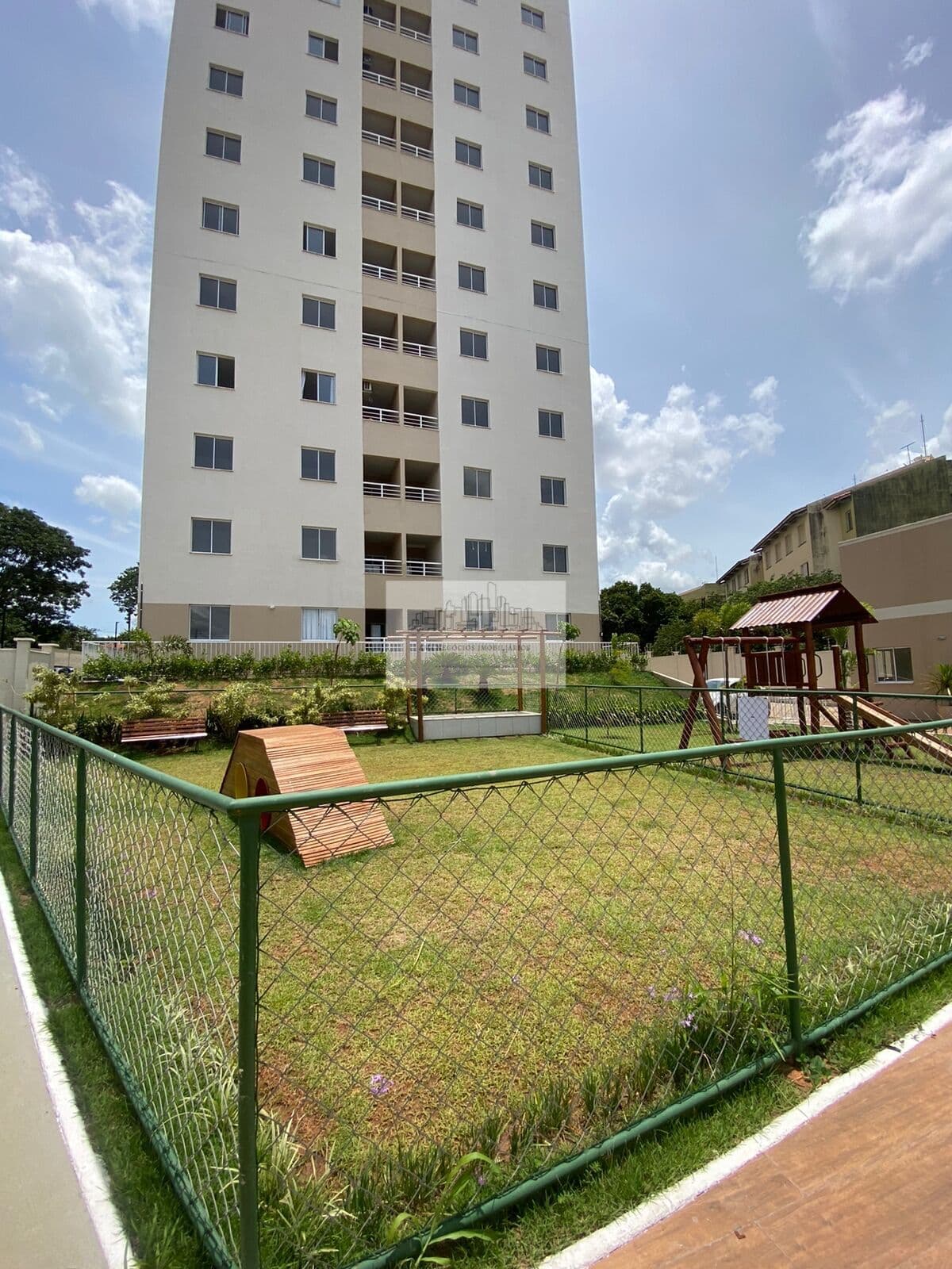 Apartamento 2 dormitórios no bairro São Deocleciano
