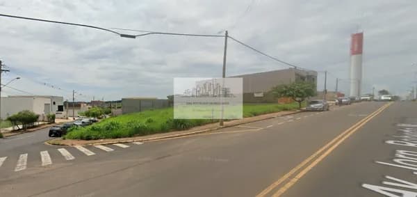 Terreno comercial á venda no bairro Vila Cassini