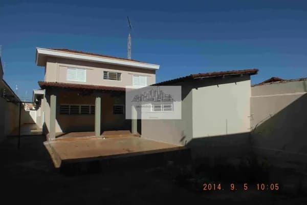 Casa 3 dormitórios a venda no bairro Santa Cruz