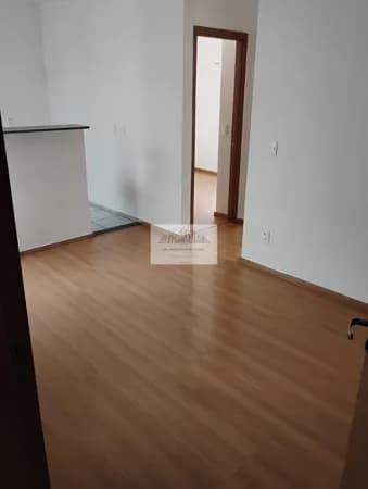 Apartamento 2 dormitórios no bairro Loteamento Clube V - Jardim Caparroz
