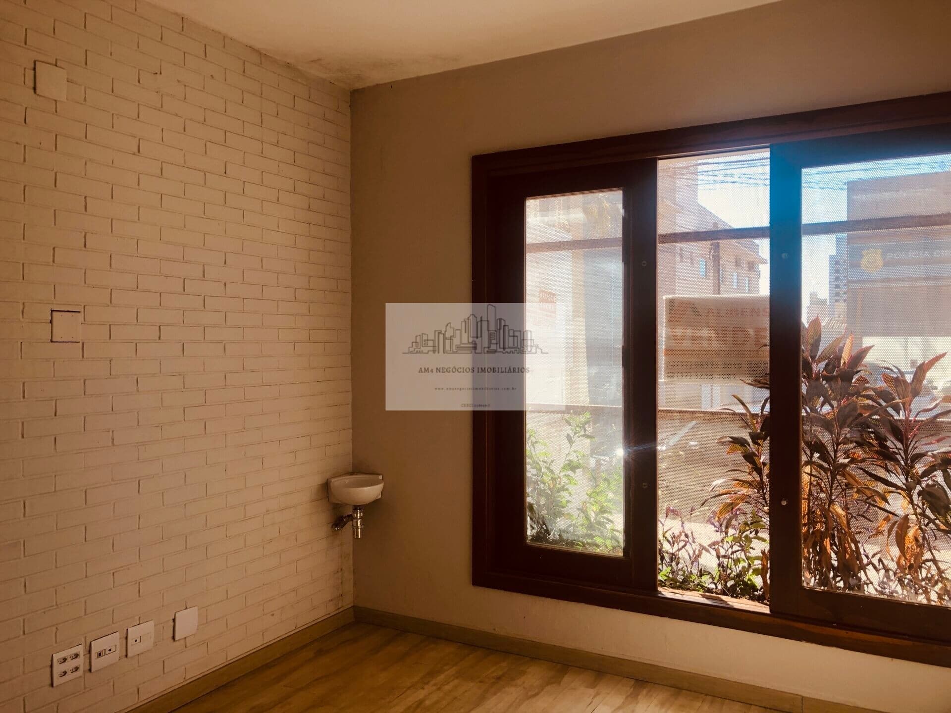 Sobrado Comercial próximo à Santa Casa