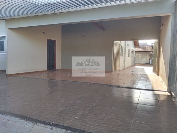 Casa 3 dormitórios no bairro Jardim Caparroz