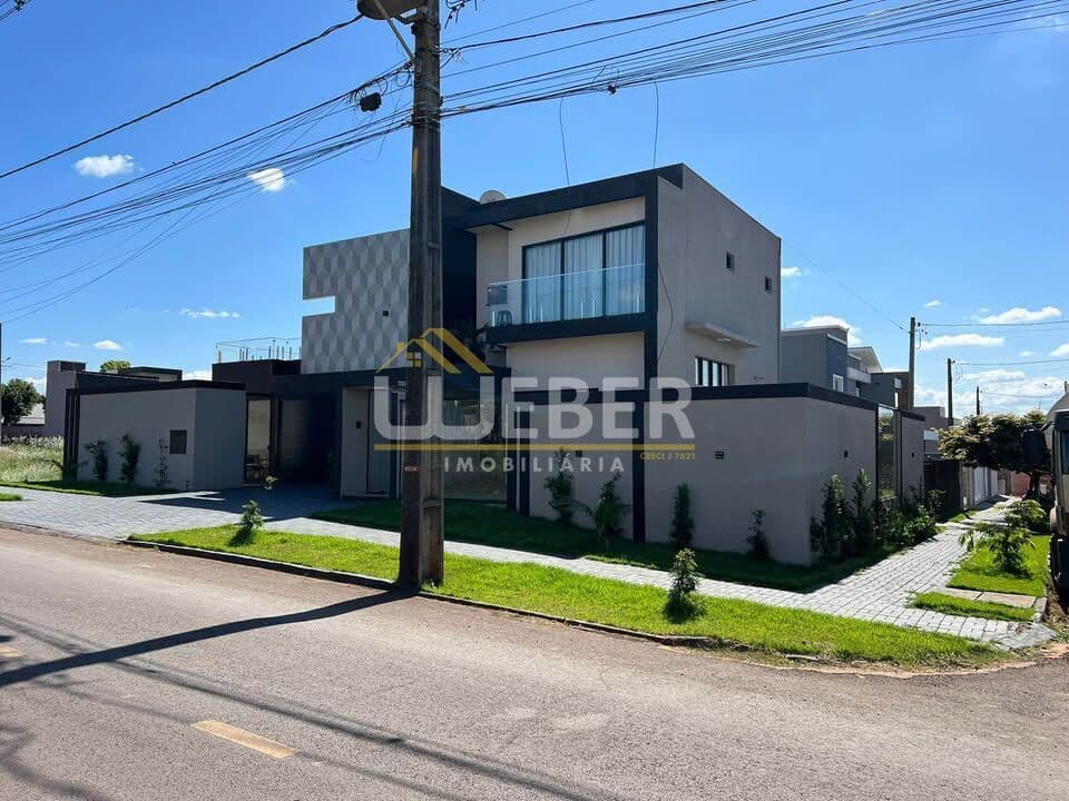 Sobrado em Medianeira - Cidade Alta